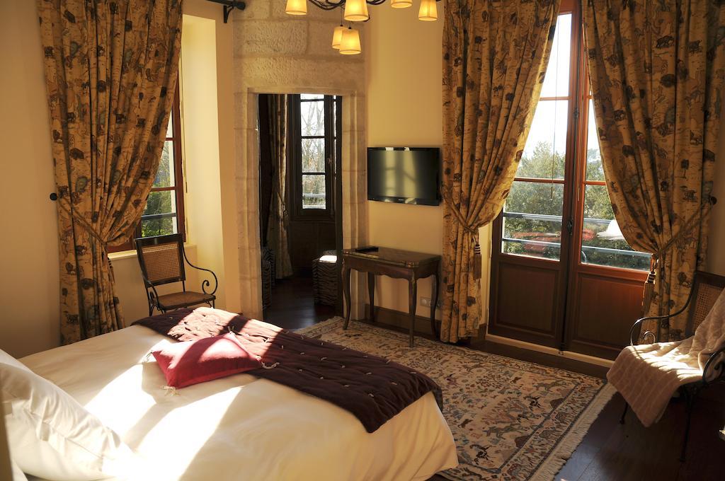 Bed and Breakfast Castel Peyssard Périgueux Zimmer foto