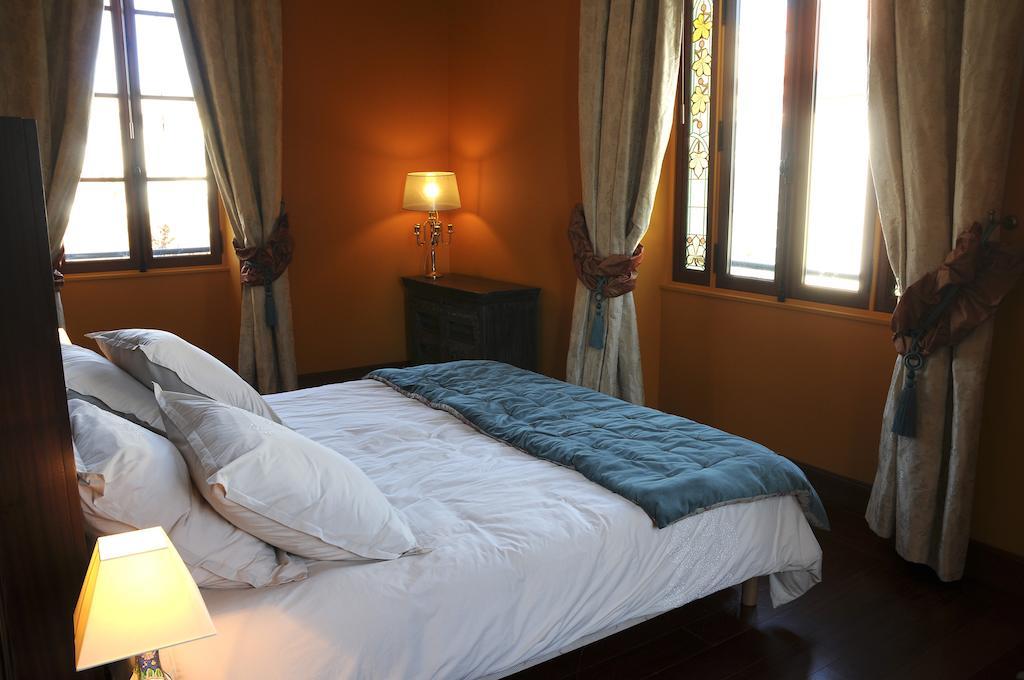 Bed and Breakfast Castel Peyssard Périgueux Zimmer foto